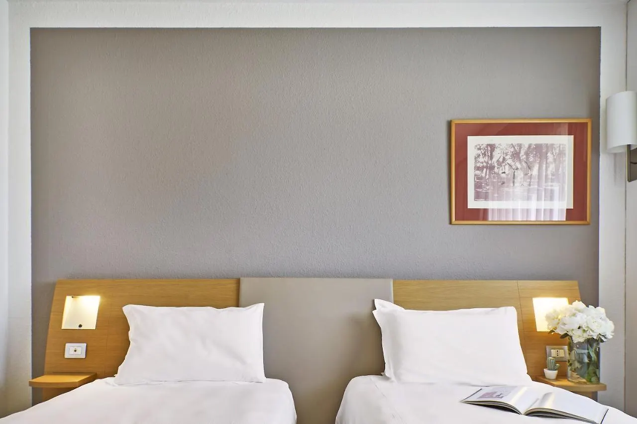 Living Place Hotel Villanova Di Castenaso